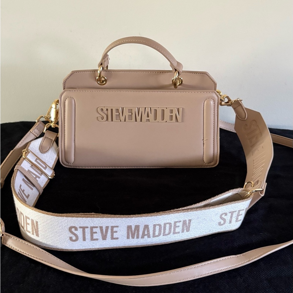 Steve Madden Beige Crossbody Bag with Branded Strap